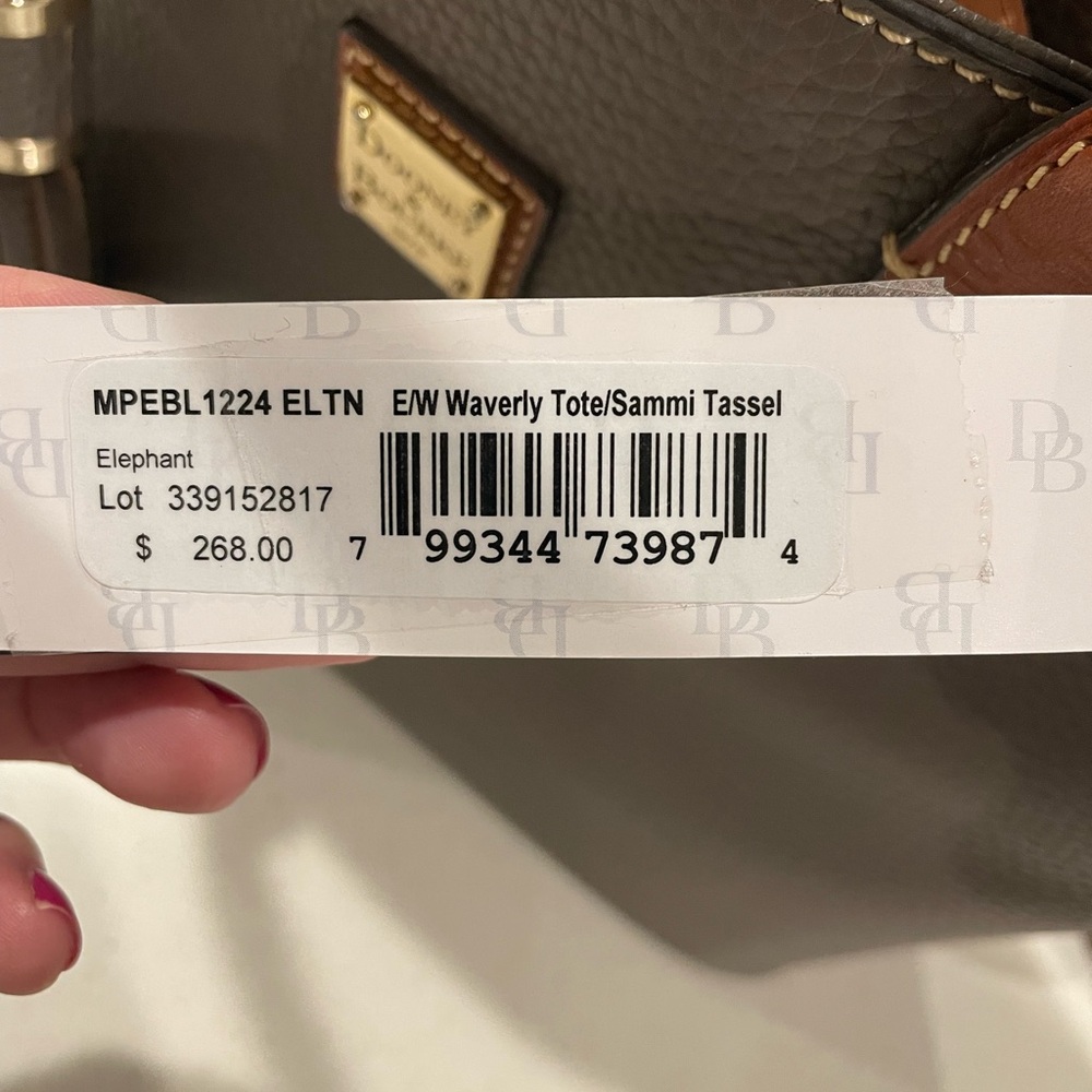 Dooney & Bourke Handbag 👜 - Picture 10 of 10